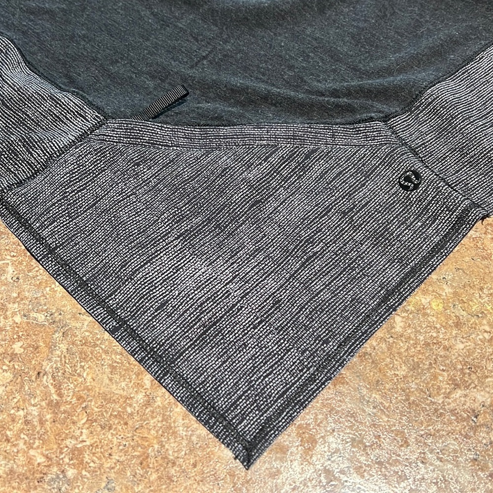 Lululemon scarf